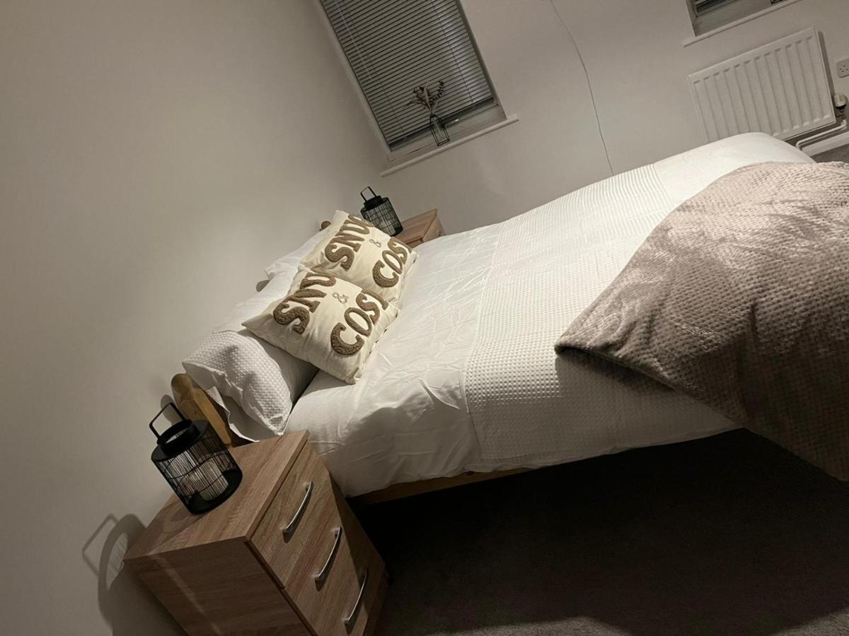 2 Bed Hengrove Villa Bristol Buitenkant foto